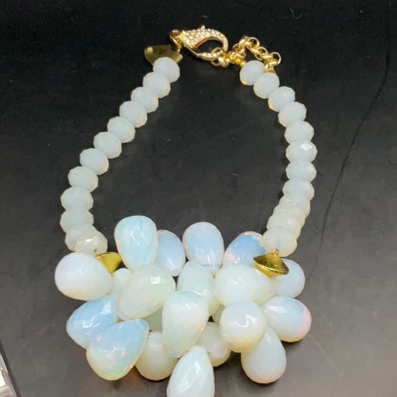 Ornate White Moon Stone and Gold Costume Jewelry Necklace - Picture 1 of 4